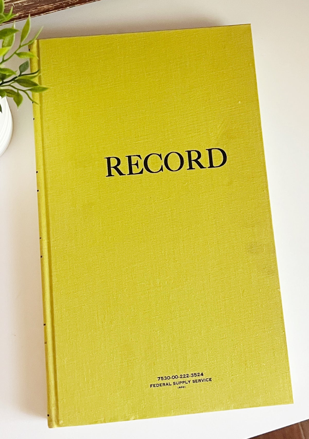Federal Supply Service Record Book - Model #7530-00-222-3524 GPO, 1970s