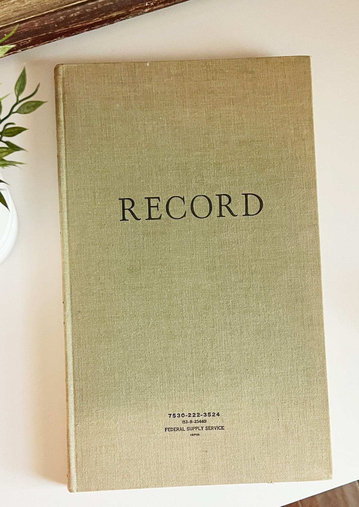 Federal Supply Service Record Book - Model # 7530-222-3524, 1970s