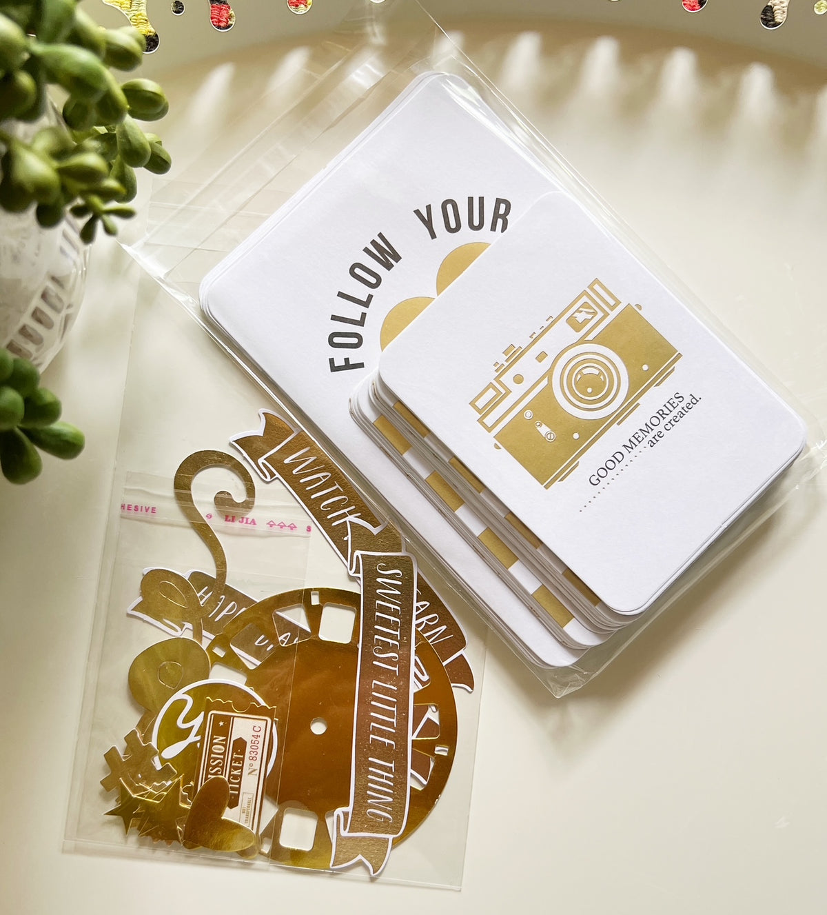 Ooh, It's Shiny: Pocket Card Reduex